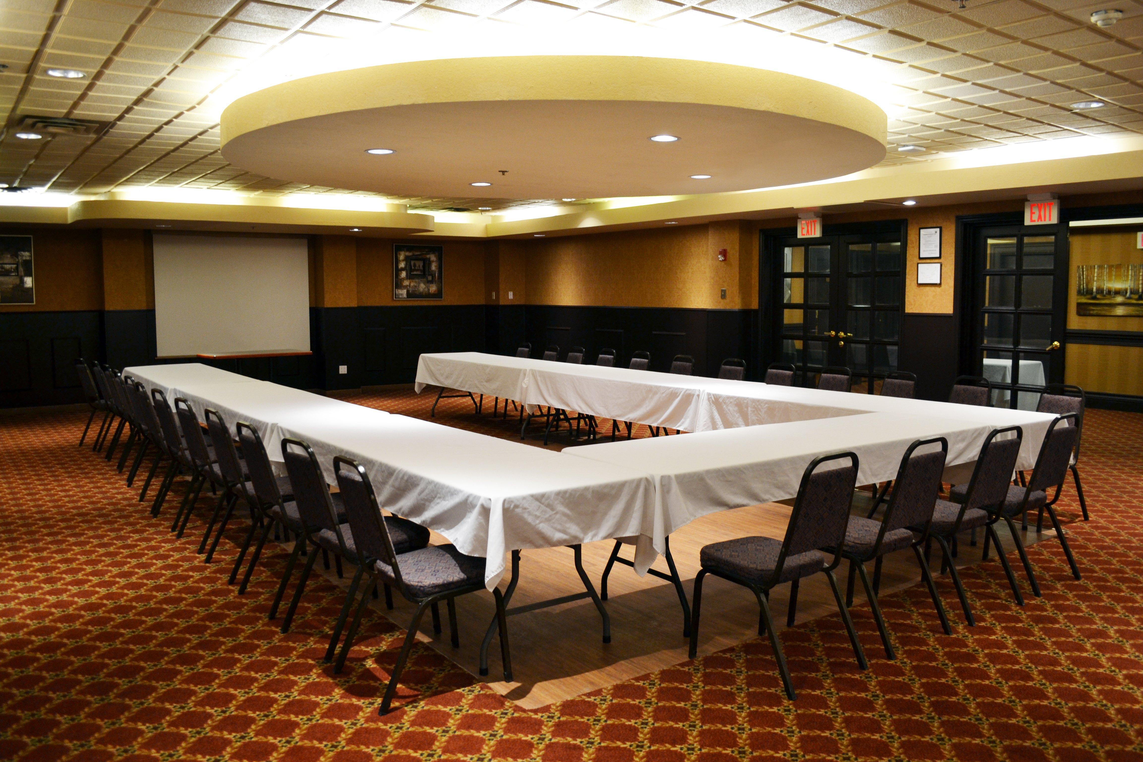 Holiday Inn Hinton By Ihg Екстериор снимка