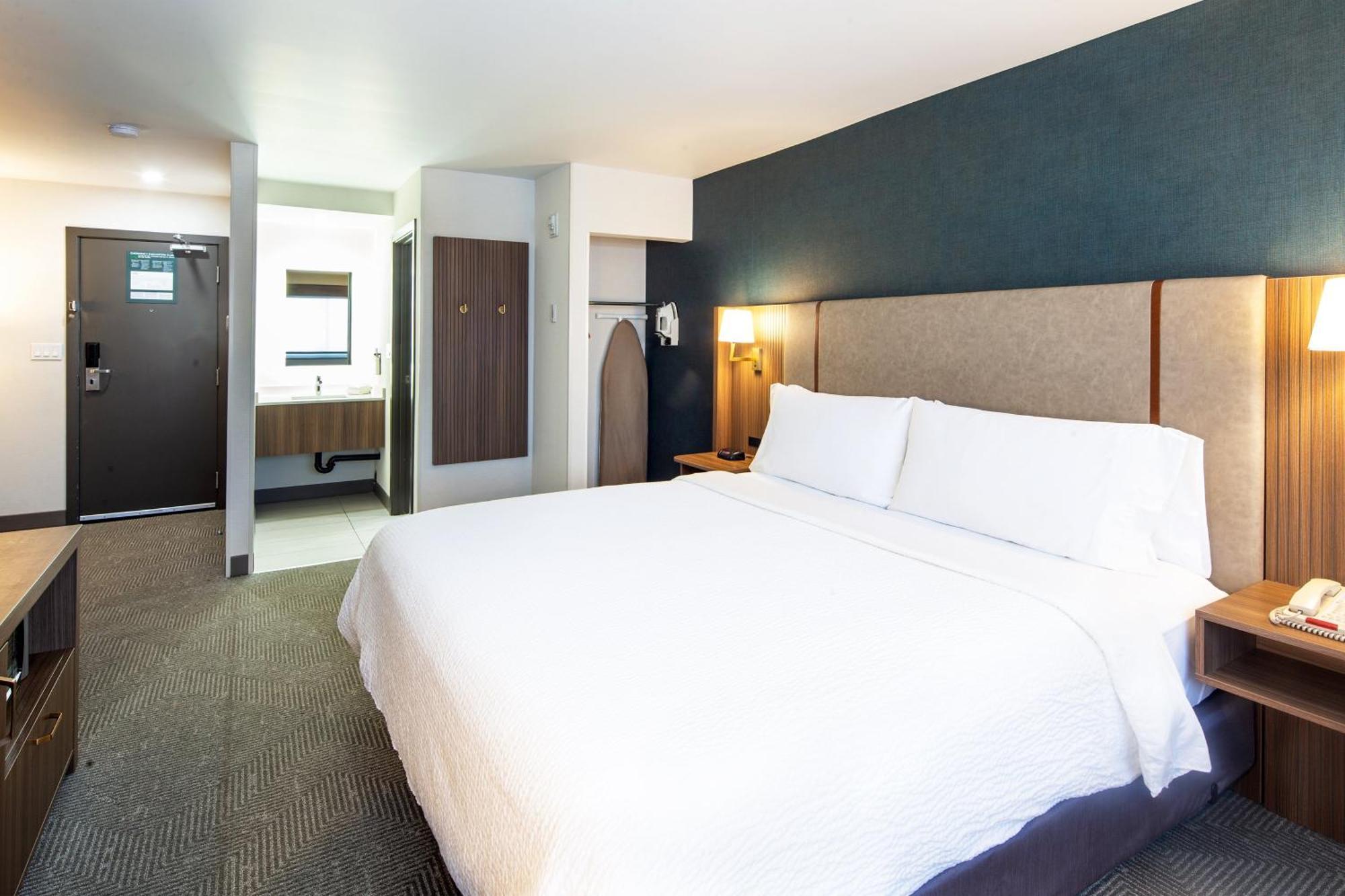 Holiday Inn Hinton By Ihg Екстериор снимка