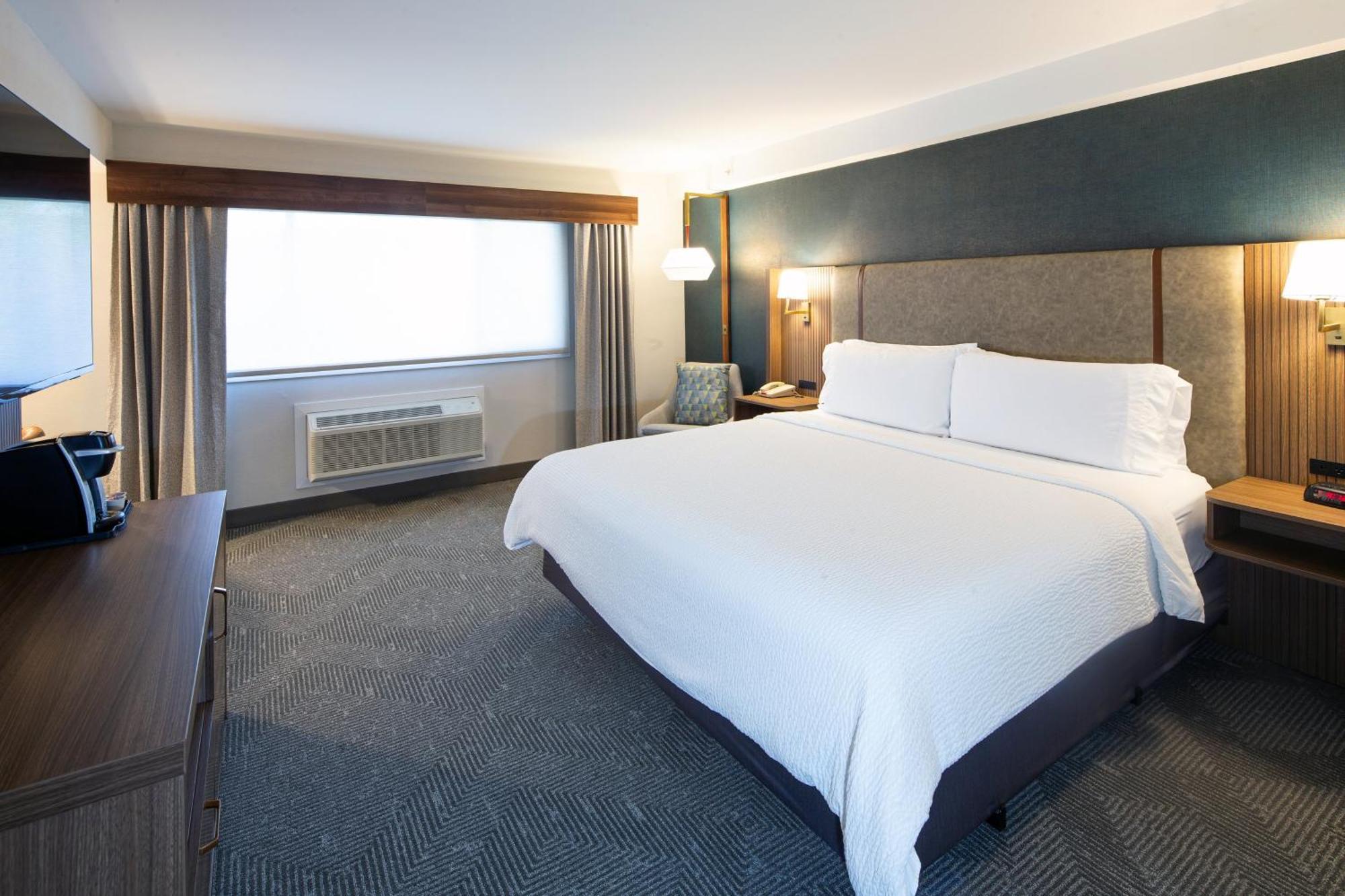 Holiday Inn Hinton By Ihg Екстериор снимка