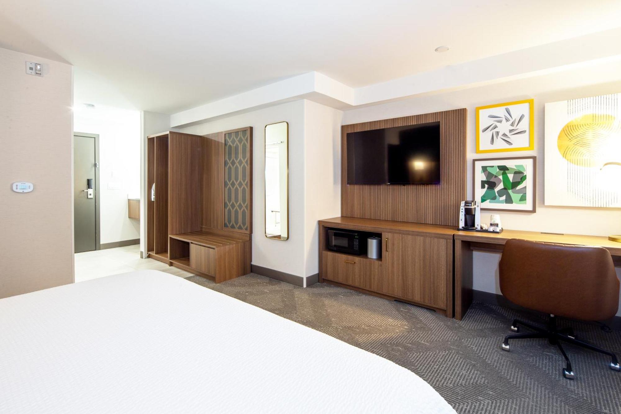 Holiday Inn Hinton By Ihg Екстериор снимка
